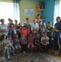 Пасхальное поздравление в детском отделении больницы